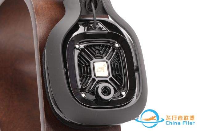 2200的耳機聲卡套裝 羅技Astro A40 MixAMP Pro評測-4644