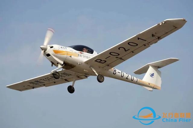 Garmin是航空GPS導航的先驅，獵鷹為您解析通用航空航電屆的傳奇-7540