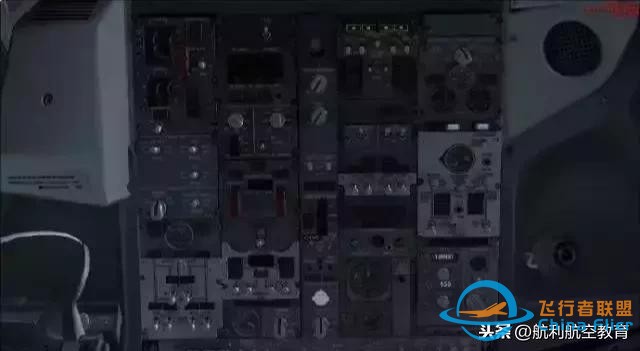 B737飛機(jī)駕駛艙說(shuō)明書(shū)（精華）-467