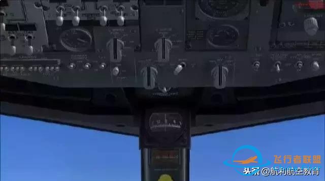 B737飛機(jī)駕駛艙說(shuō)明書(shū)（精華）-2323