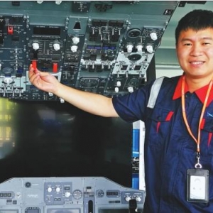 「青年英才耀龍江」劉忠亮｜造專業(yè)飛行模擬機(jī)助力航空產(chǎn)業(yè)發(fā)展