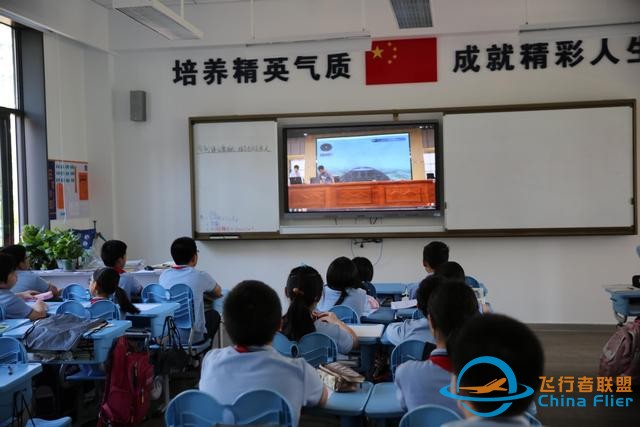 模擬飛行進校園，攜手共筑航空夢-697