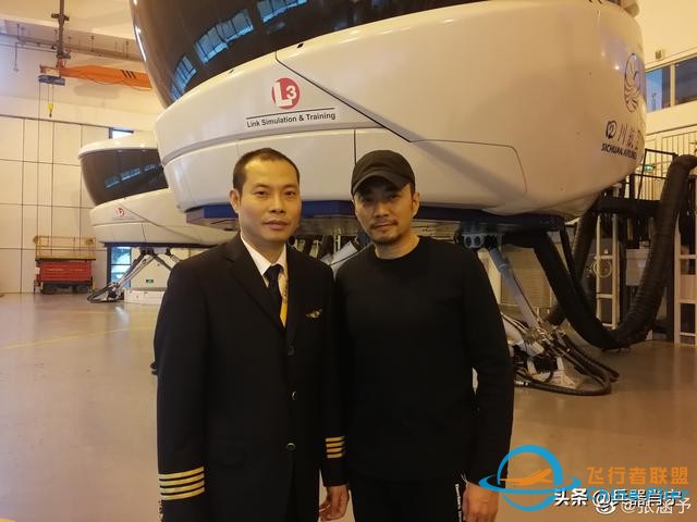 《中國機長》里不光有英雄機組，還有一個隱藏的“飛行安保天團”-337