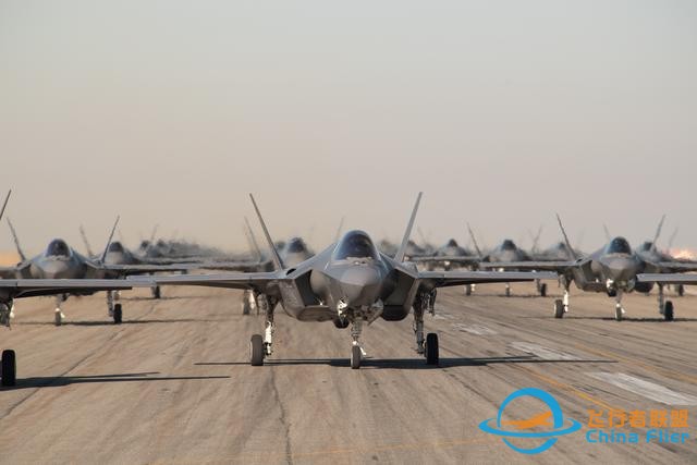 無人機or巡飛彈？未來軍隊發展無人航空器的思路有三種-9477