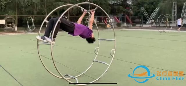 飛行技術(shù)專業(yè)：保證安全第一，改善服務(wù)工作，爭(zhēng)取飛行正常|采訪5-9548