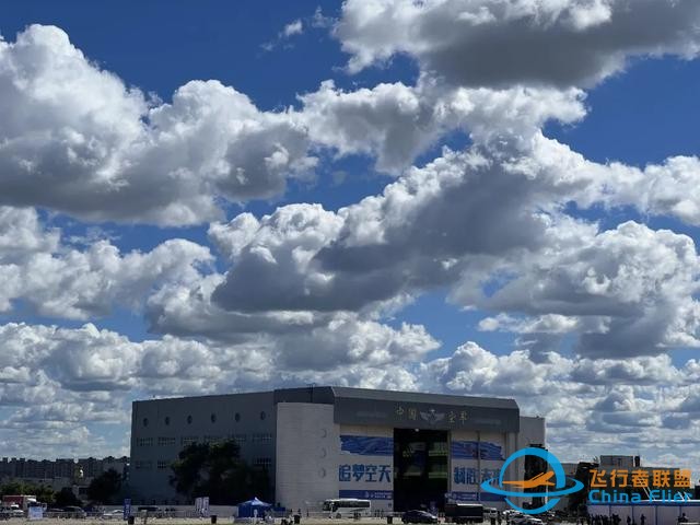 2022年空軍航空開放活動，這樣看-8522