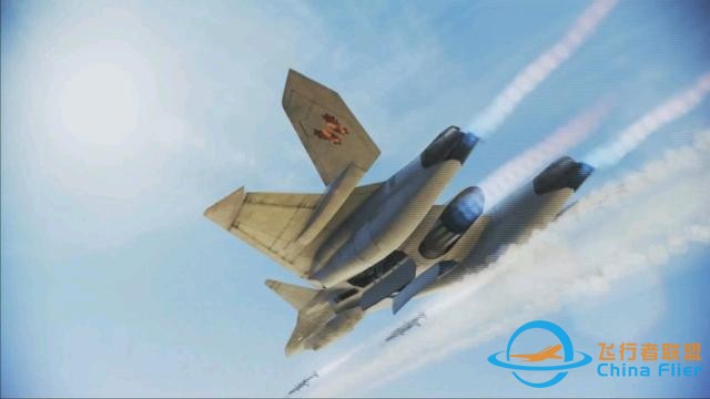 《皇牌空戰》五大最強原創戰機！人間兵器秒殺F22！配備小型核彈-7106