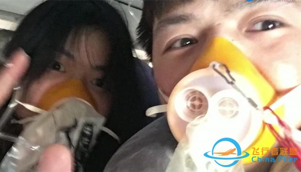川航備降親歷者：飛機瞬間下降第一反應抱緊女朋友 擔心“粉身碎骨”-6