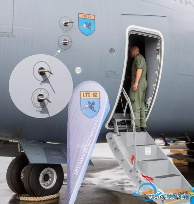 與空中加油飛機A400M近距離接觸-7299