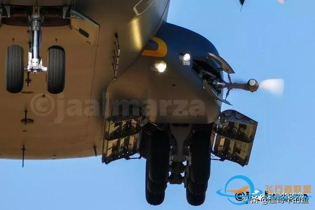 與空中加油飛機A400M近距離接觸-8063