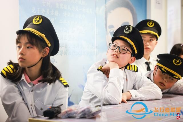 全國助殘日：聽障孩子走進航空運動基地體驗模擬飛行-2220