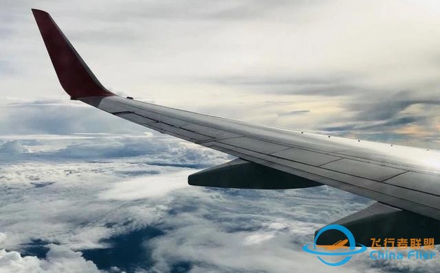關于飛機的小知識：飛機在飛行過程中為什么會顛簸-6873
