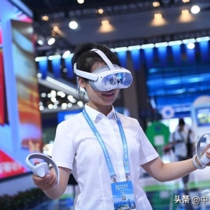第五屆西洽會開幕：飛行模擬器吸引嘉賓體驗