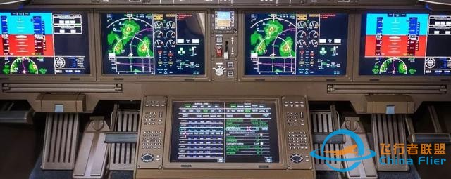 首次詳解C919駕駛艙，空客波音結合體？-1930