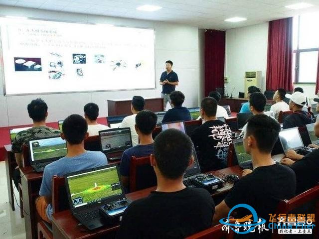 報名參軍大學畢業生入役前苦練無人機技術，培養未來必備技能-1572