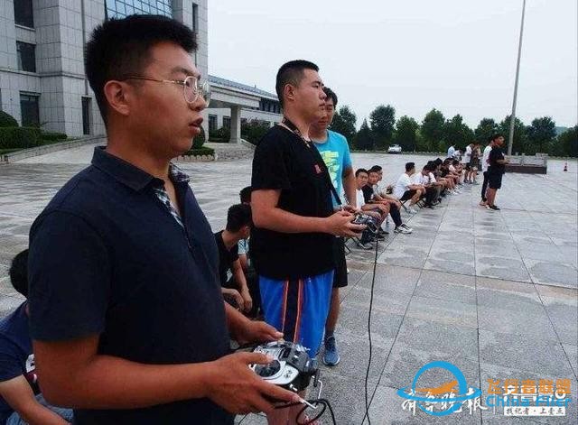 報名參軍大學畢業生入役前苦練無人機技術，培養未來必備技能-1717