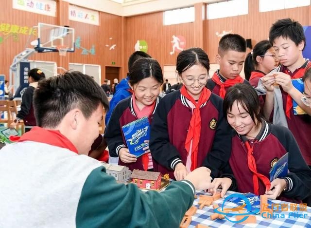 “呼呼呼……”夢想起飛！嘉定區(qū)青少年模型節(jié)舉行-3849