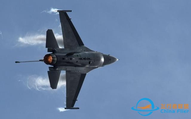 一架“無尾戰(zhàn)機”，使美方意識到，中國對六代機的理解已領(lǐng)先了！-6917