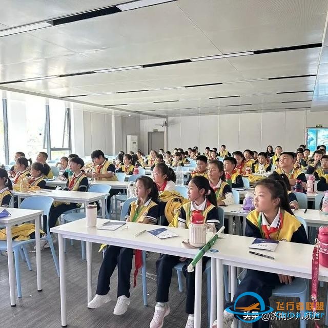 探索航空奧秘 點(diǎn)亮航天夢(mèng)想│濟(jì)南市長(zhǎng)清區(qū)玉麟小學(xué)2020級(jí)航空航天科普活動(dòng)成功舉辦-6724