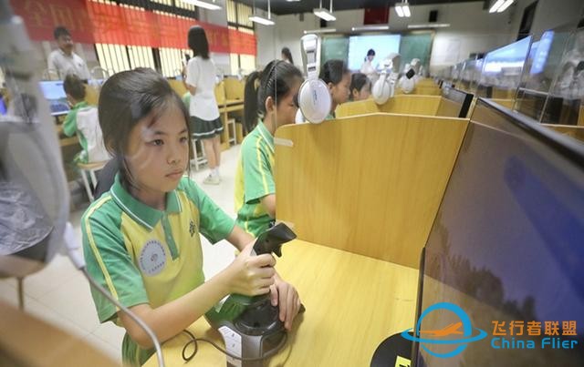 模擬飛行，逐夢藍天！全省800多名青少年齊聚廣州培英中學-1409
