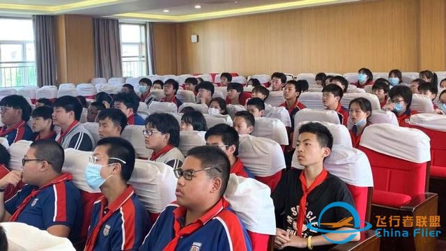 模擬飛行進校園，共筑全民航空夢-4255