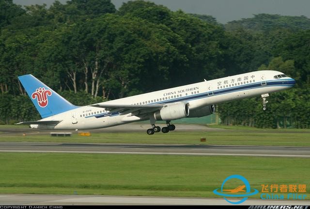 無意識動作引險情，回顧南方航空341航班1999.10.17香港急降事故-3069