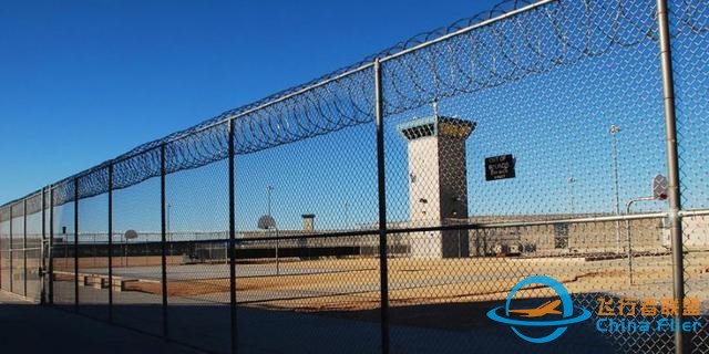 為開發飛行模擬軟件購買F-16手冊，俄公民在美國被捕-3403