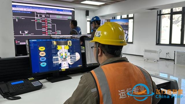 AI賦能 “綠電”澎湃——探訪黃河上游“AI智慧水電站”-8208