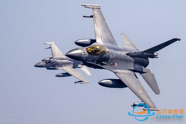 飛行過程中，戰斗機是怎么知道自己被鎖定的？看完長知識了-8760